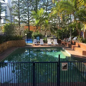Club Surfers Apart Otel Gold Coast